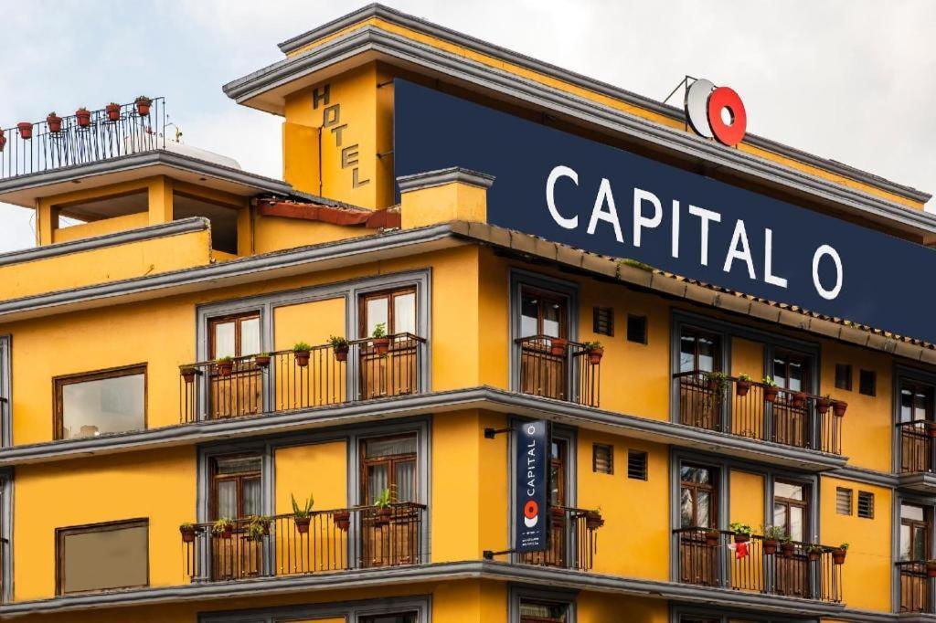Capital O Hotel Central, 할라파 외부 사진