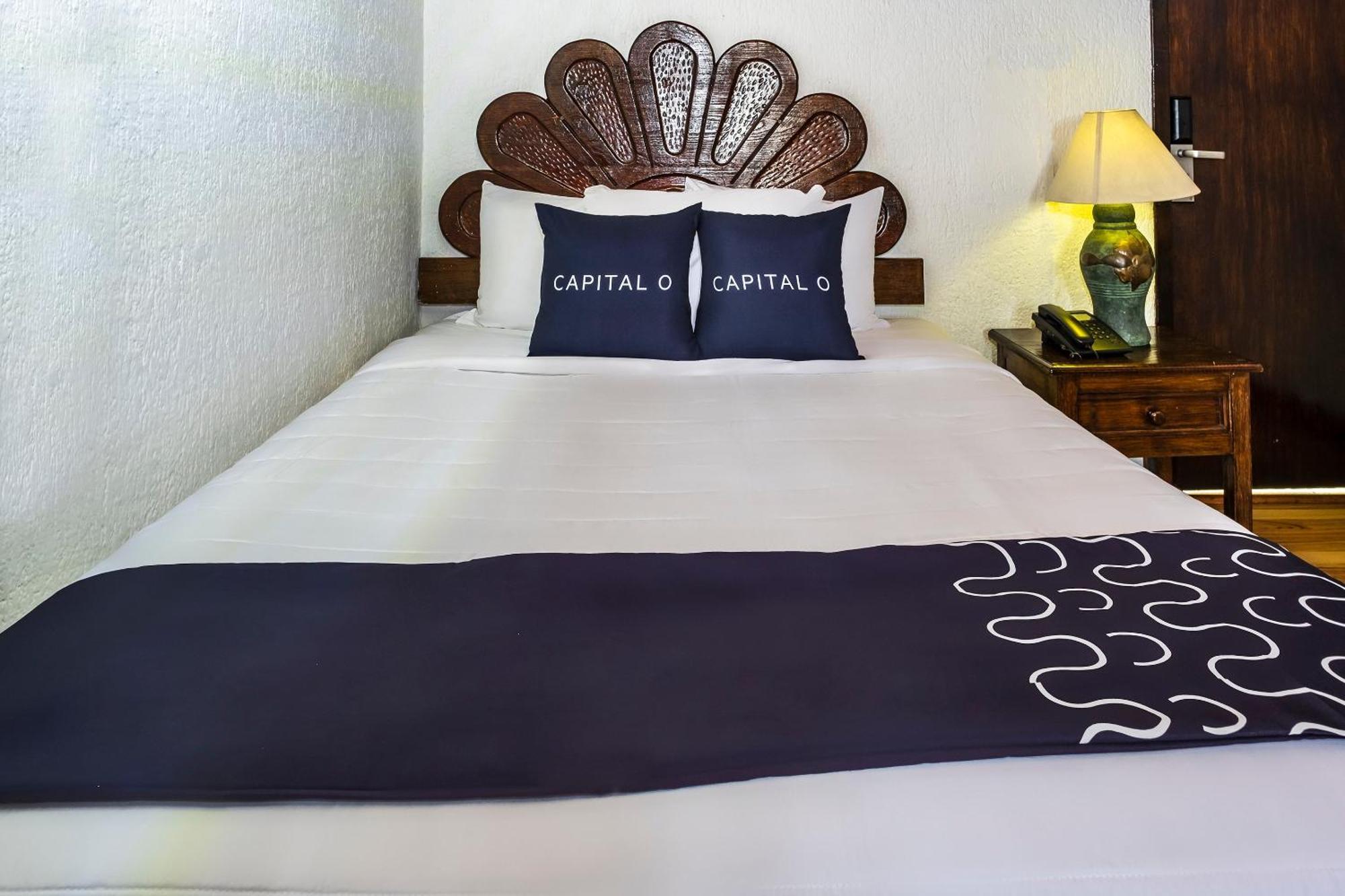 Capital O Hotel Central, 할라파 외부 사진