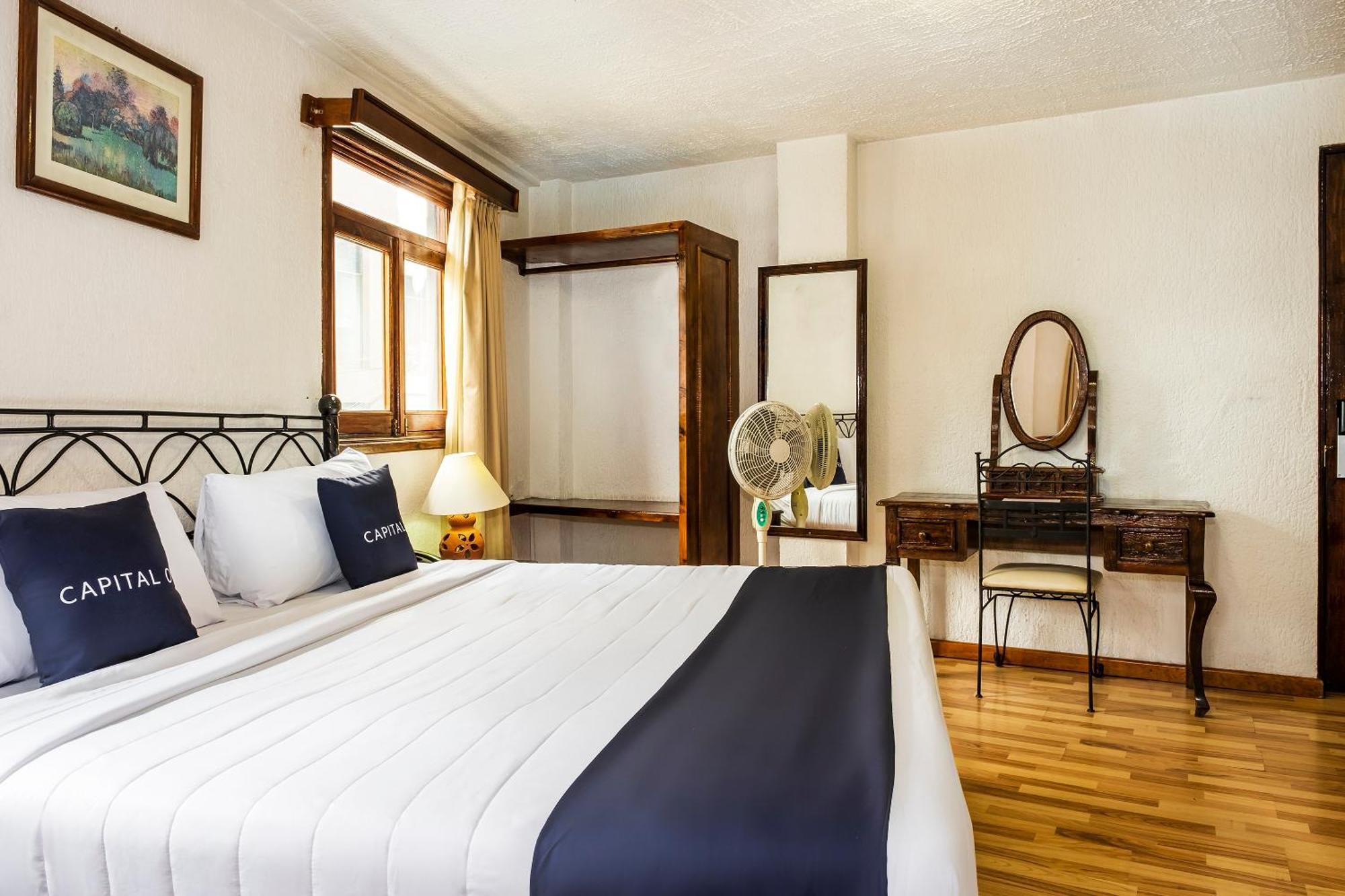 Capital O Hotel Central, 할라파 외부 사진