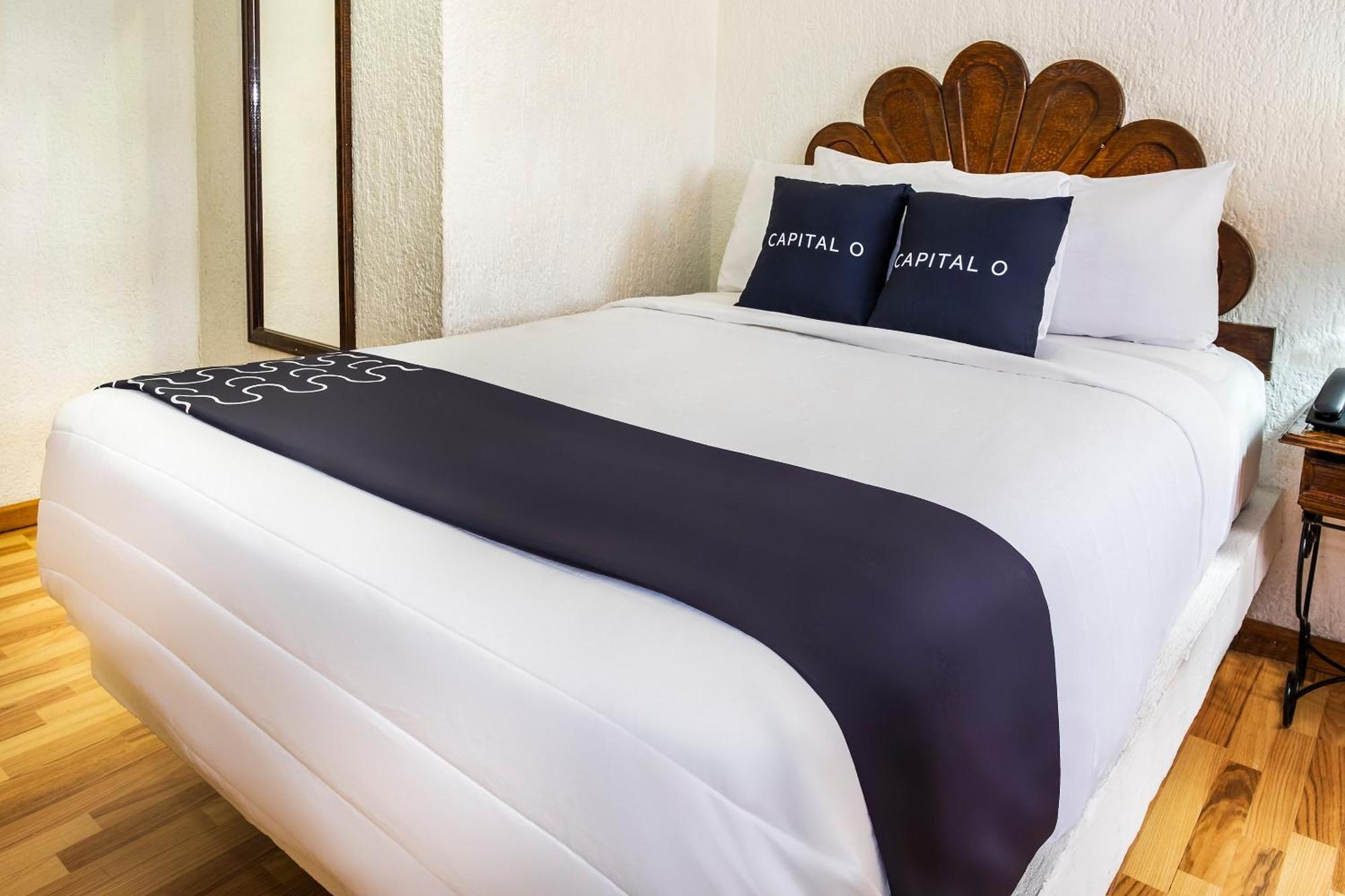 Capital O Hotel Central, 할라파 외부 사진