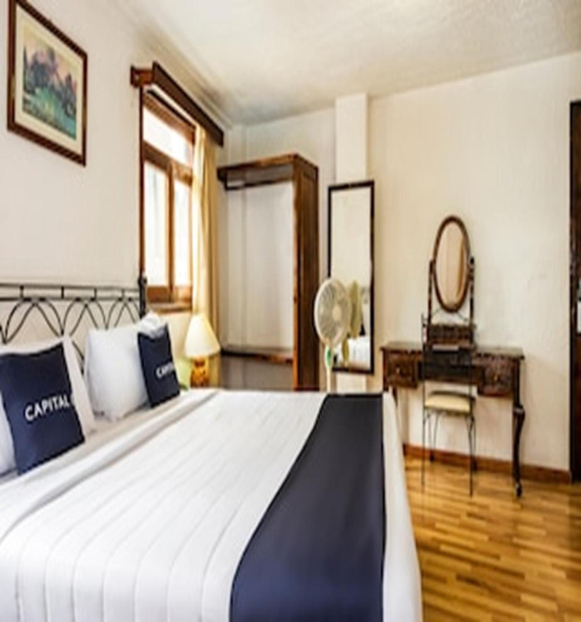 Capital O Hotel Central, 할라파 외부 사진